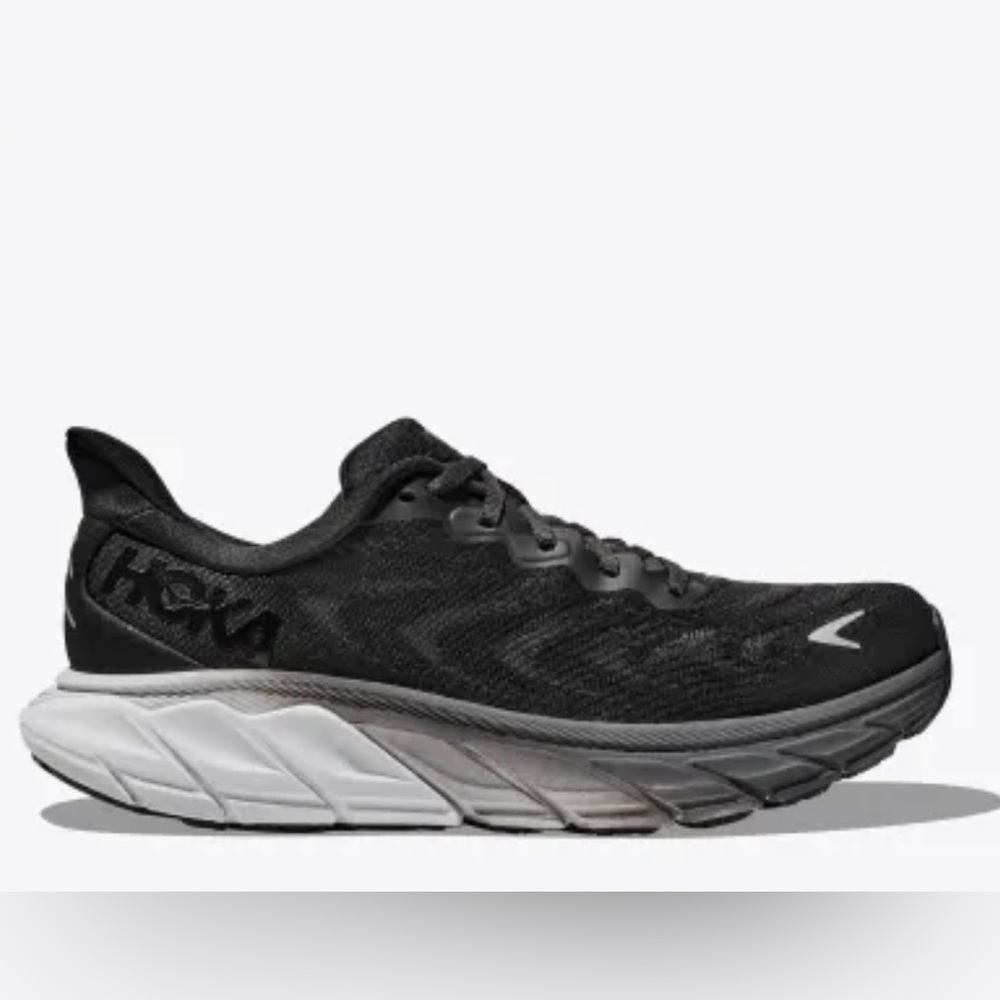 Hoka Arahi 6